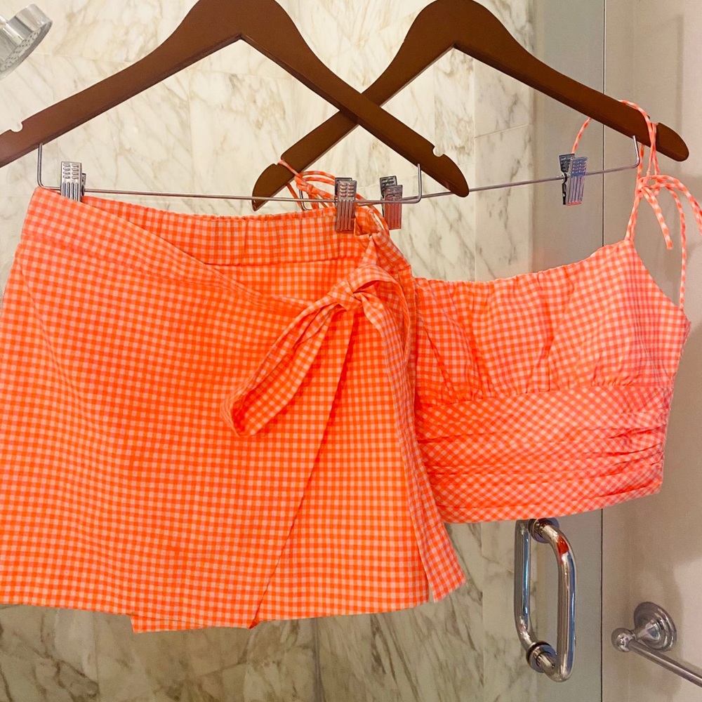 Beautiful zara neon peach plaid set-shorts and top